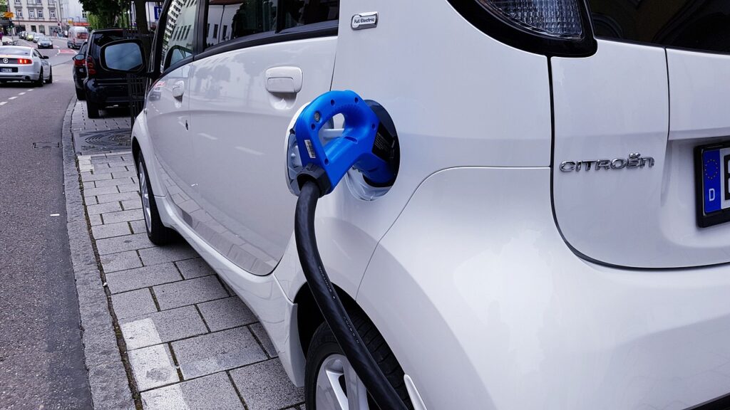 electric car, charging station, electric cable-4276419.jpg